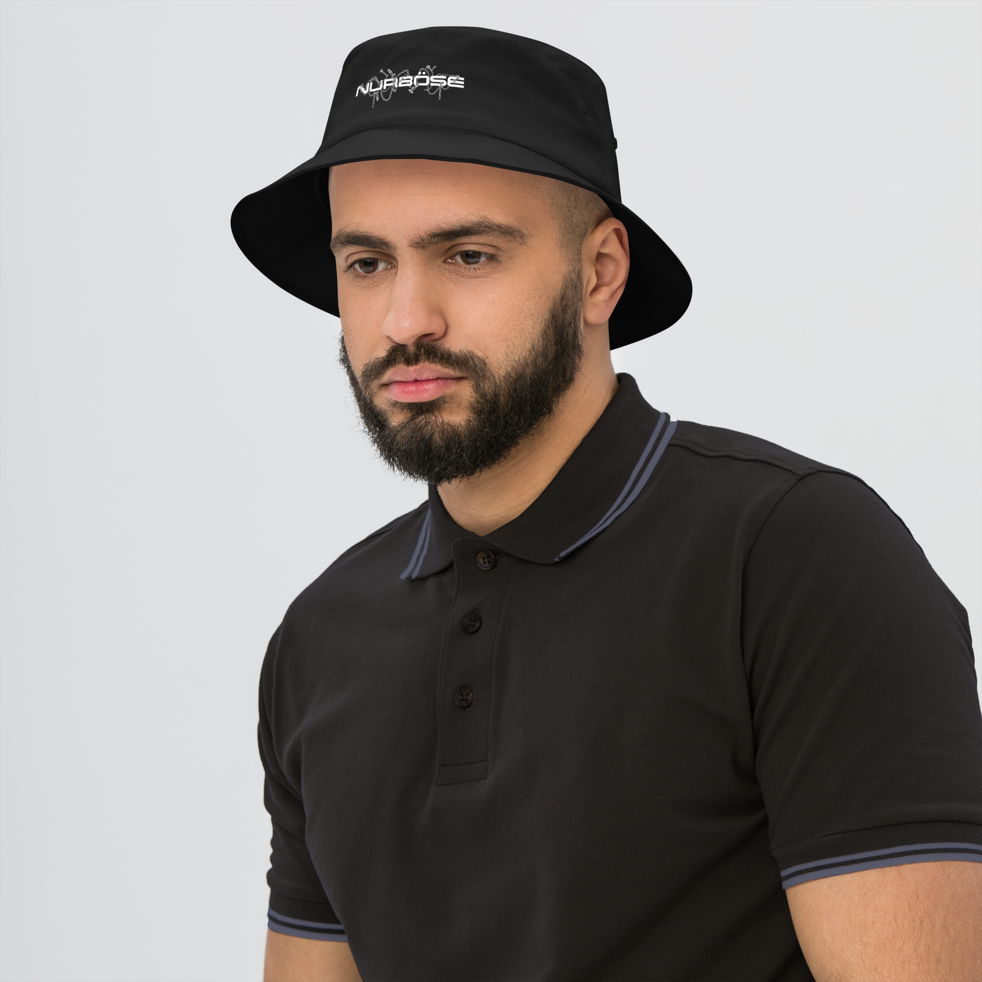 Unisex Signature Old School Bucket Hat Plug – Schwarz